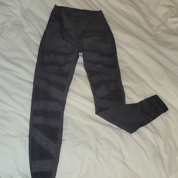 Lululemon Grey Legging - Picture 1 of 2